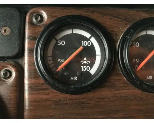 Freightliner FLD112 Dash Assembly
