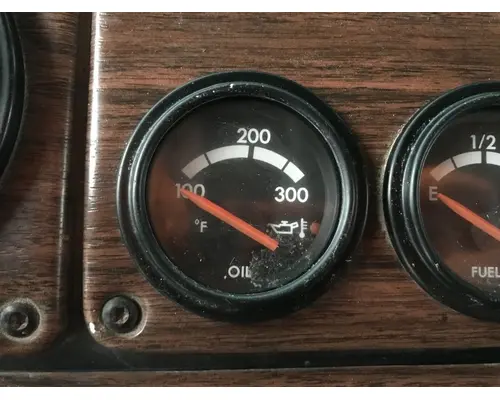 Freightliner FLD112 Dash Assembly