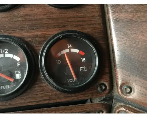 Freightliner FLD112 Dash Assembly