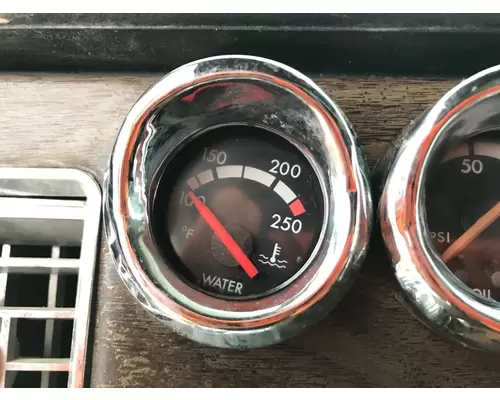 Freightliner FLD112 Dash Assembly