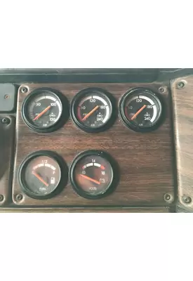 Freightliner FLD112 Dash Assembly