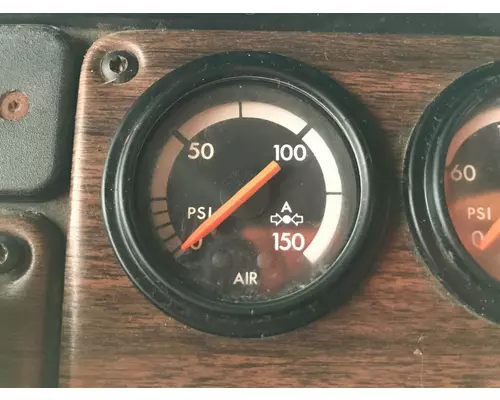 Freightliner FLD112 Dash Assembly