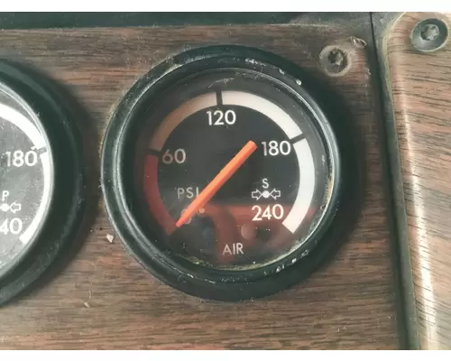 Freightliner FLD112 Dash Assembly