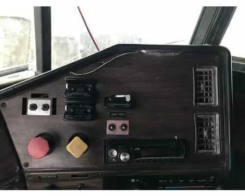 Freightliner FLD112 Dash Assembly