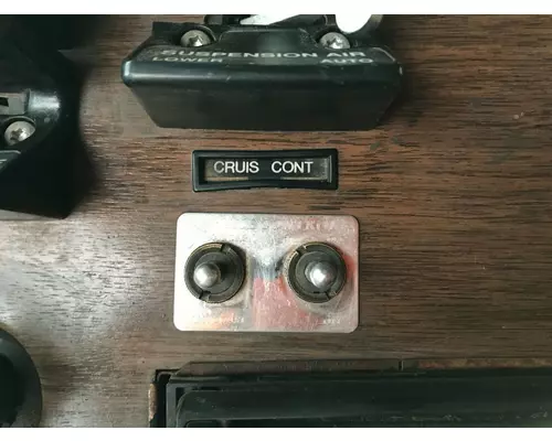 Freightliner FLD112 Dash Assembly