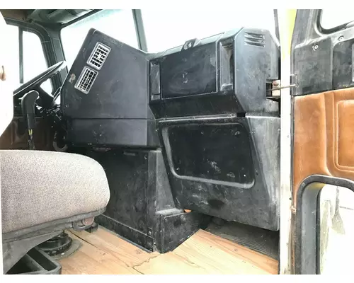 Freightliner FLD112 Dash Assembly