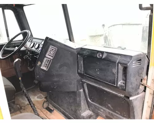 Freightliner FLD112 Dash Assembly