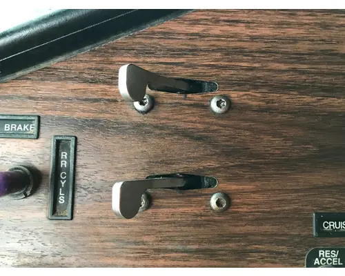 Freightliner FLD112 Dash Assembly