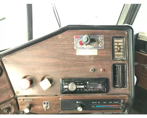 Freightliner FLD112 Dash Assembly