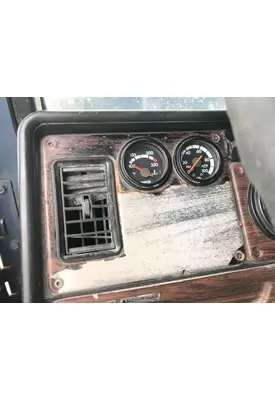 Freightliner FLD112 Dash Assembly
