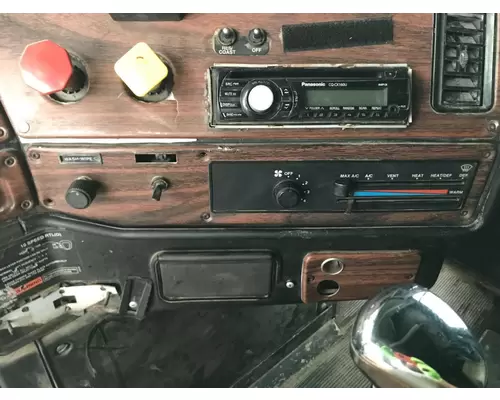 Freightliner FLD112 Dash Assembly