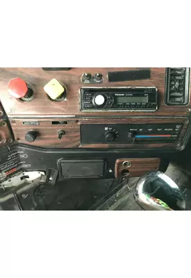 Freightliner FLD112 Dash Assembly