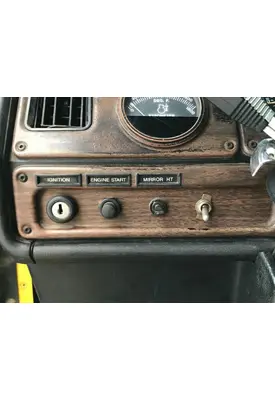 Freightliner FLD112 Dash Assembly
