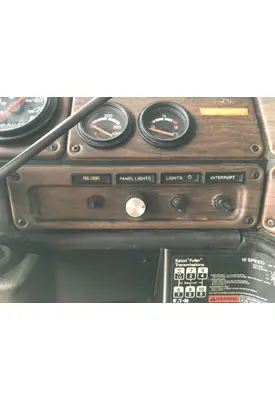 Freightliner FLD112 Dash Assembly