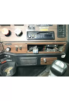 Freightliner FLD112 Dash Assembly