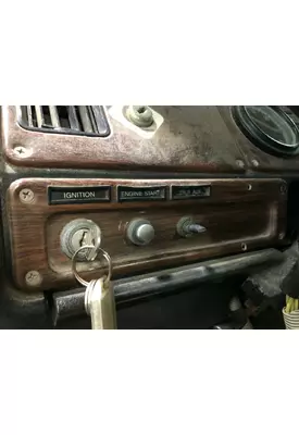 Freightliner FLD112 Dash Assembly