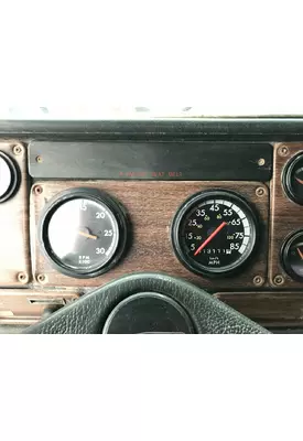 Freightliner FLD112 Dash Assembly