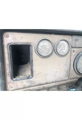 Freightliner FLD112 Dash Panel