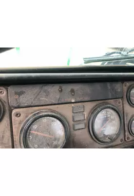 Freightliner FLD112 Dash Panel