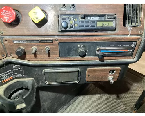 Freightliner FLD112 Dash Panel