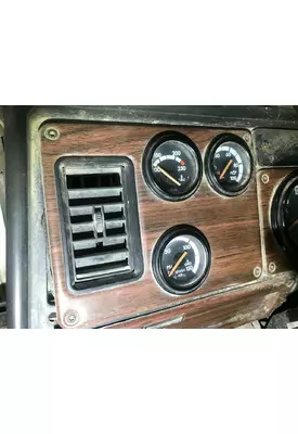 Freightliner FLD112 Dash Panel