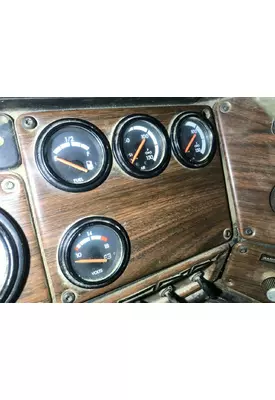 Freightliner FLD112 Dash Panel