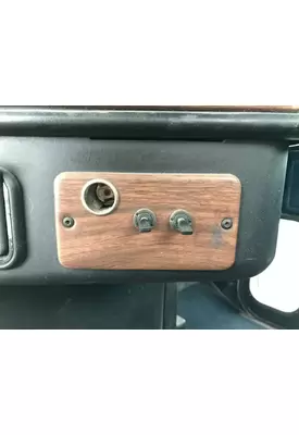 Freightliner FLD112 Dash Panel