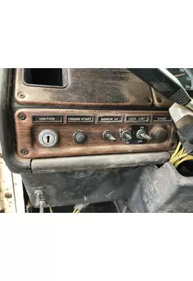 Freightliner FLD112 Dash Panel