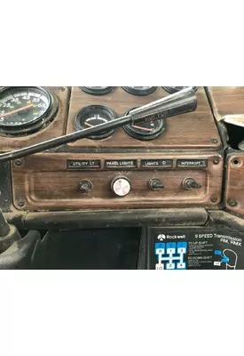 Freightliner FLD112 Dash Panel