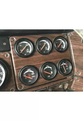 Freightliner FLD112 Dash Panel