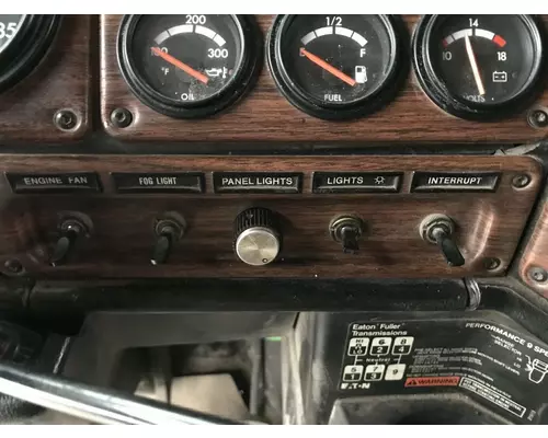 Freightliner FLD112 Dash Panel