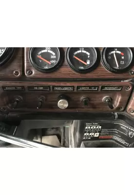 Freightliner FLD112 Dash Panel