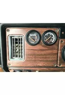 Freightliner FLD112 Dash Panel