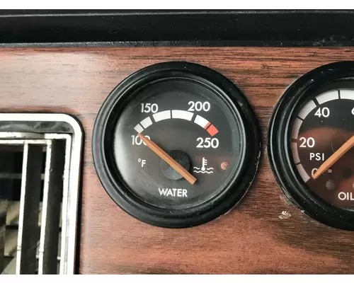 Freightliner FLD112 Dash Panel