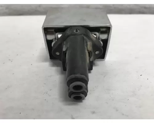 Freightliner FLD112 DashConsole Switch
