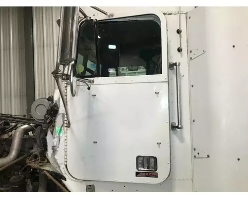 Freightliner FLD112 Door Assembly, Front