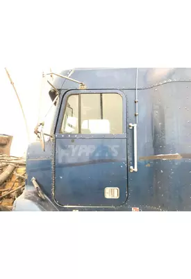 Freightliner FLD112 Door Assembly, Front