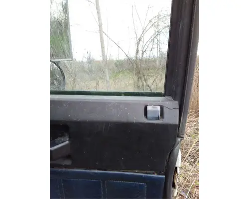 Freightliner FLD112 Door Assembly, Front