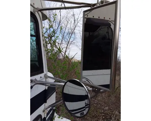 Freightliner FLD112 Door Assembly, Front