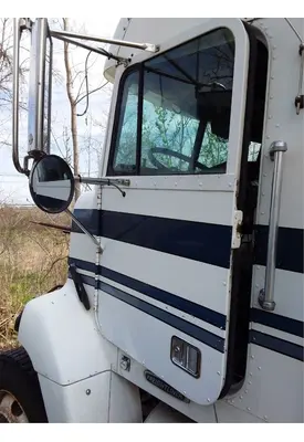 Freightliner FLD112 Door Assembly, Front