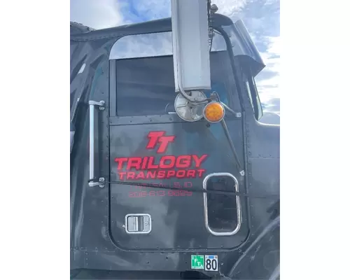 Freightliner FLD112 Door Assembly, Front