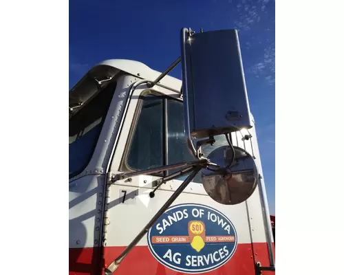 Freightliner FLD112 Door Mirror