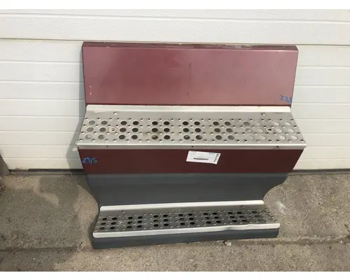 Freightliner FLD112 Fairing (Side)