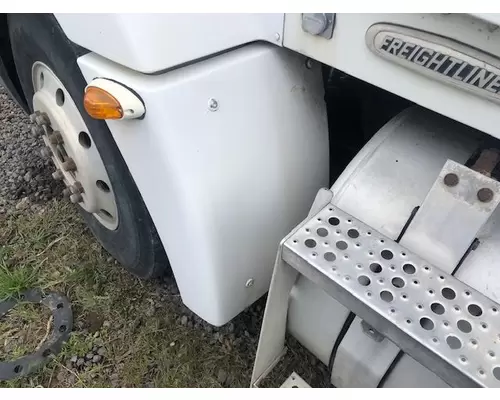 Freightliner FLD112 Fender Extension