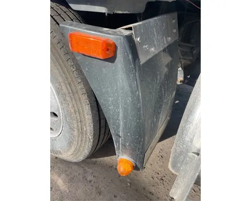 Freightliner FLD112 Fender Extension