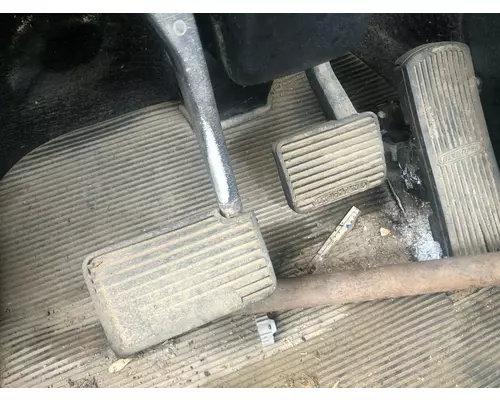 Freightliner FLD112 Foot Control Pedal (all floor pedals)