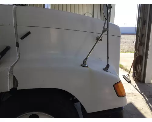 Freightliner FLD112 Hood