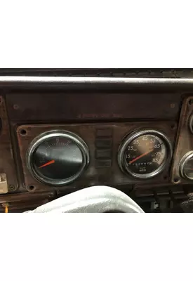 Freightliner FLD112 Instrument Cluster