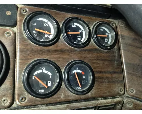 Freightliner FLD112 Instrument Cluster