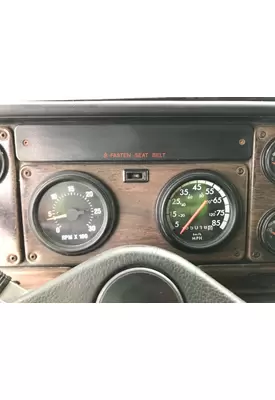 Freightliner FLD112 Instrument Cluster